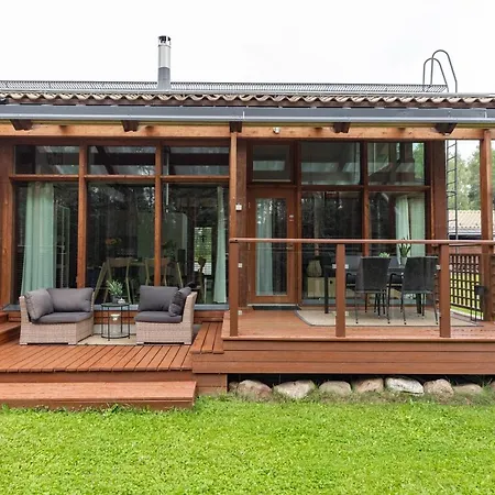 アパート Arctic Wooden I ロヴァニエミ