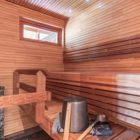 Arctic Wooden I Apartman
